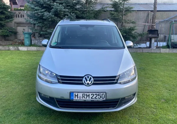 ostróda Volkswagen Sharan cena 28300 przebieg: 255700, rok produkcji 2011 z Ostróda